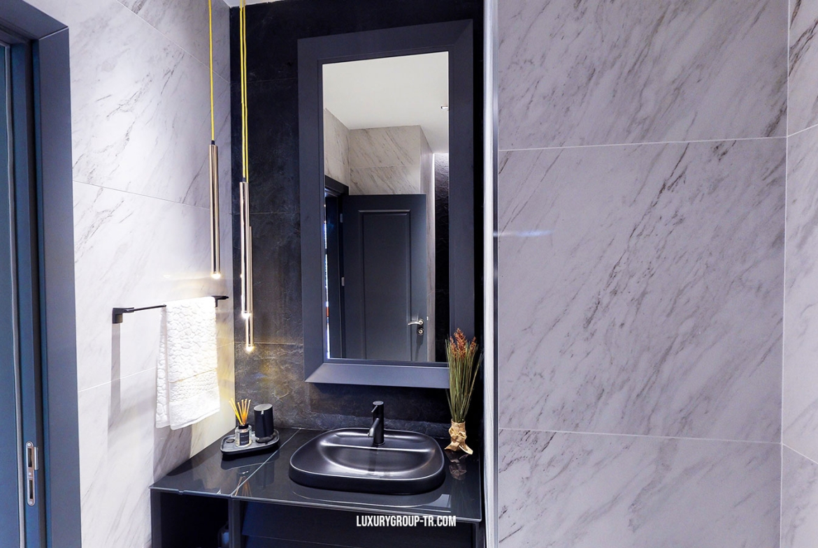 Benesta--bathroom