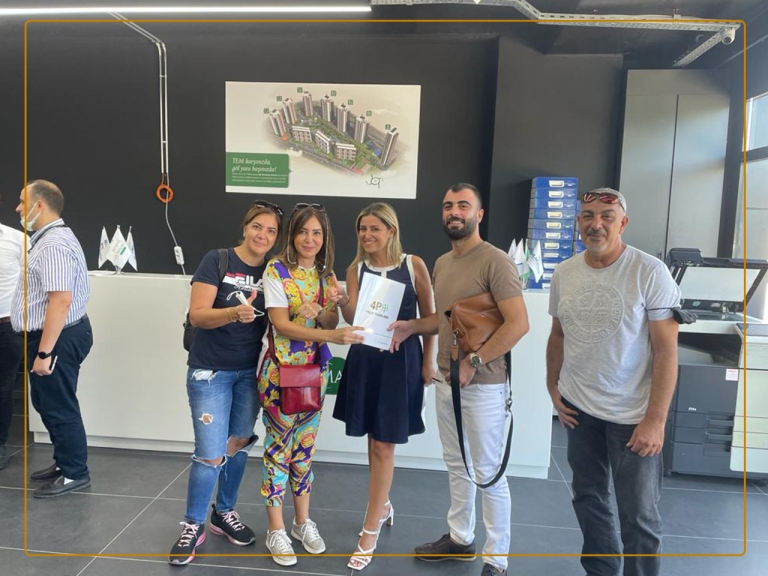 CLINTE PIC HD SIZE 1280 96018520